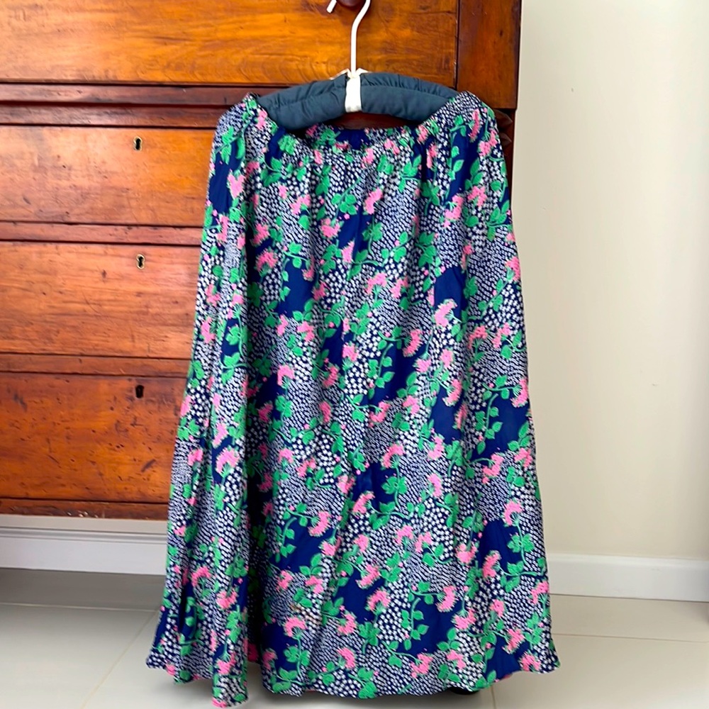 Aloha vintage Hawaiian Rayon skirt; navy blue with pink flowers and green leaves